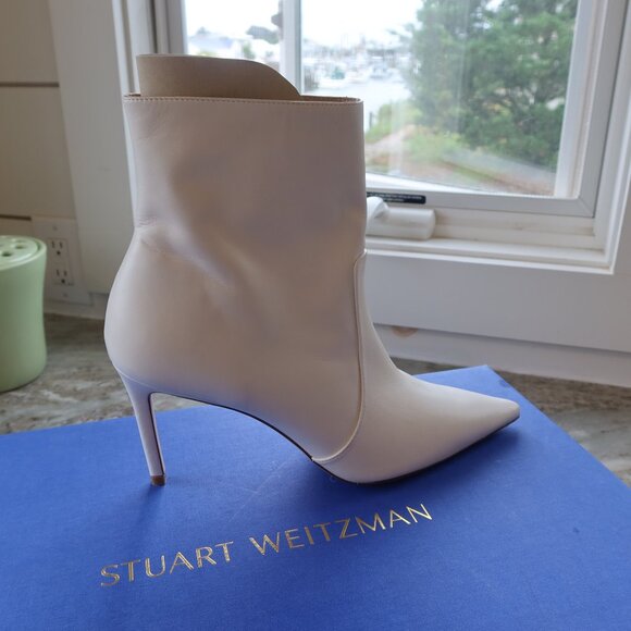 Stuart Weitzman Cream Smooth Calf Leather Boots sz 8 - Picture 2 of 3